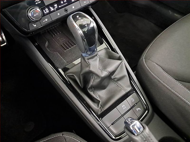 Škoda Kamiq (2024) Monte Carlo 1.5 TSI - fotka 13 z 21