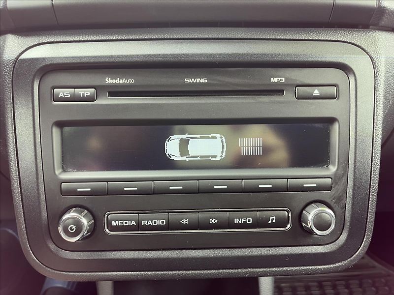 Škoda Roomster 1,2 TSi  Vyhřev,Senzory,ALU - fotka 21 z 50