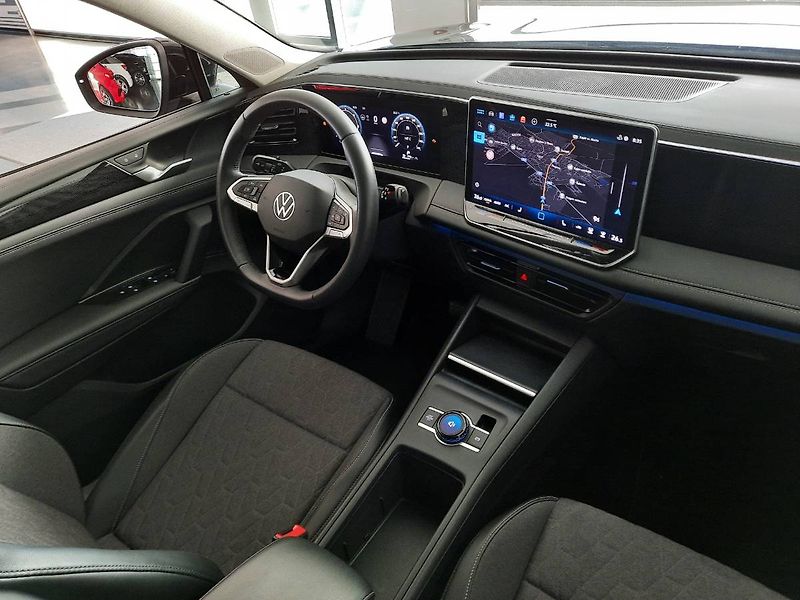 Volkswagen Tiguan (2024) Life 2.0 TDI (110kW/150k) DSG - fotka 12 z 26