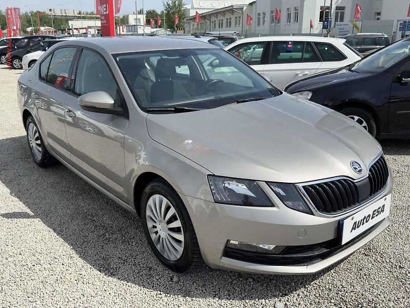 Škoda Octavia (2018) 1.5 TSi, 2.maj,ČR, Ambition - fotografie inzerátu