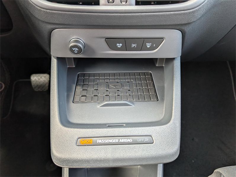 Ford Tourneo Courier (2026) Titanium, Tourneo, 43 kWh Elek - fotka 16 z 19