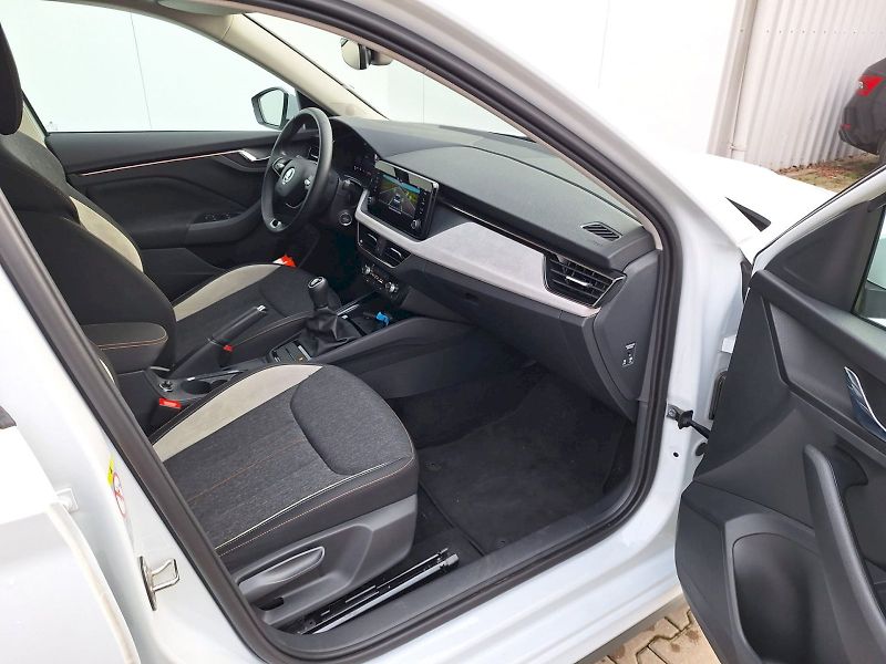 Škoda Kamiq (2024) 1.0TSI / 85 kW / 6MP / TOP SEL - fotka 14 z 29