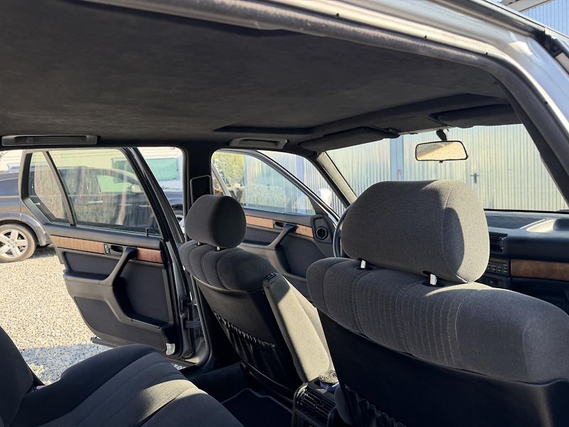 BMW Řada 7 730i 190PS SHADOWLINE EXTRA!!! - fotka 117 z 156
