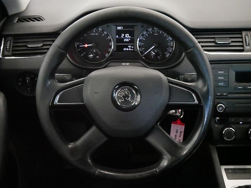 Škoda Octavia - fotka 16 z 24