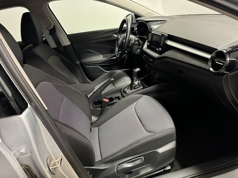 Škoda Fabia (2022) 4 Ambition 7ST Aut DSG 1MAJ ČR - fotka 24 z 36