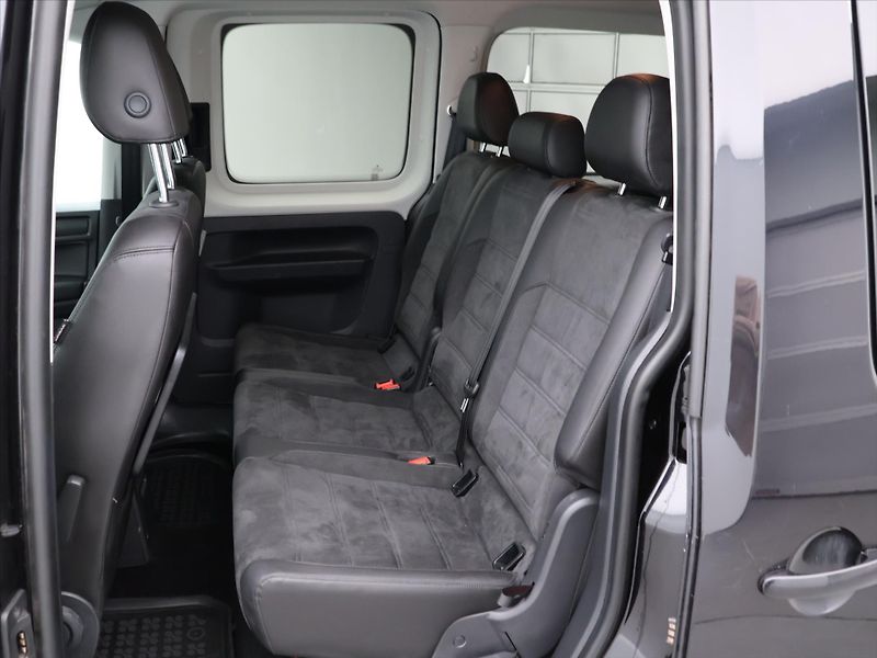 Volkswagen Caddy 1.4 TSI Highline DSG 7-Míst - fotka 15 z 33