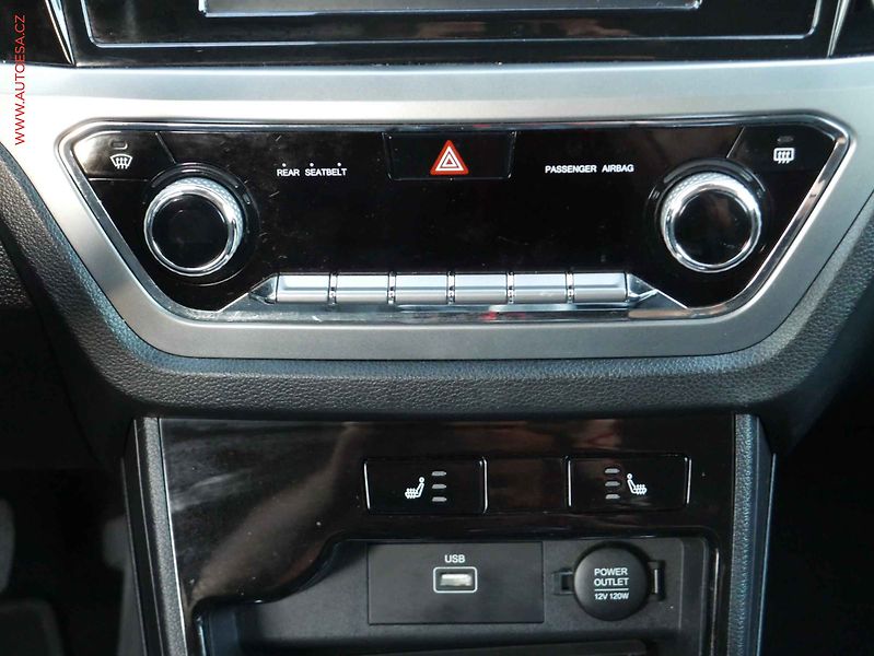 SsangYong Korando (2022) 1.5 T-GDi, 1.maj,ČR, LED - fotka 13 z 16