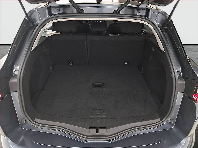 Renault Mégane (2019) 1.3 TCe, Serv.kniha, Navi - fotka 14 z 18