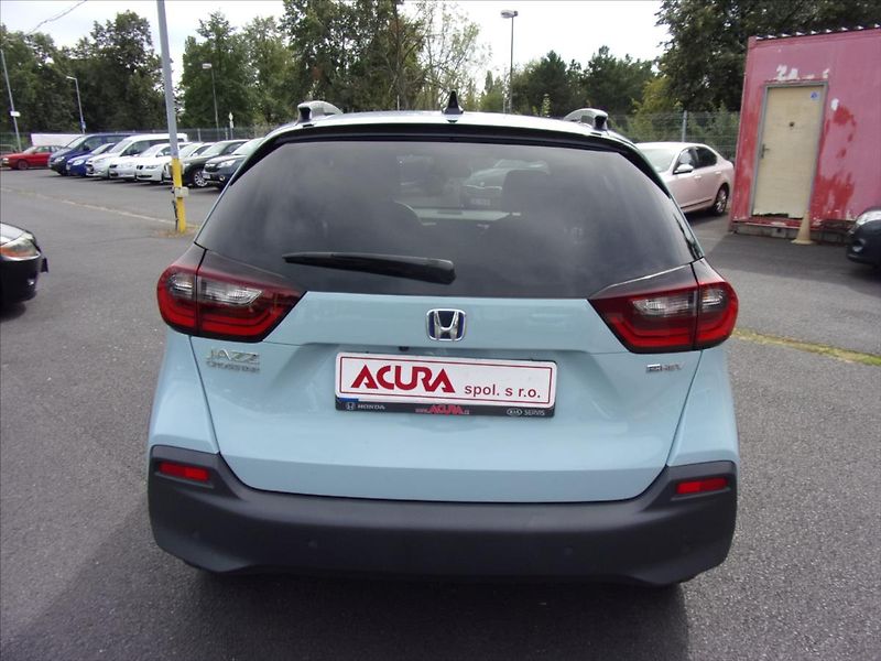 Honda Jazz 1,5 e:HEV Crosstar - fotka 4 z 29