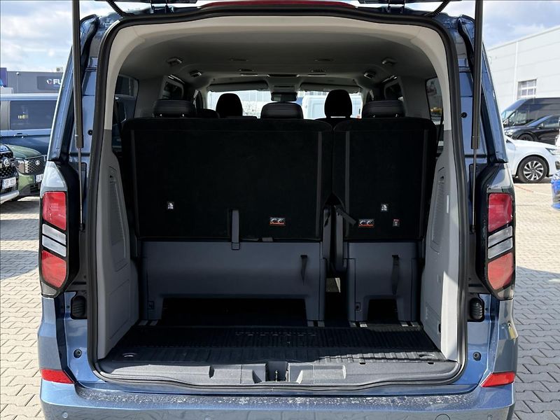 Ford Tourneo Custom 2,0 EcoBlue 125 kW Titanium L2 - fotka 14 z 32