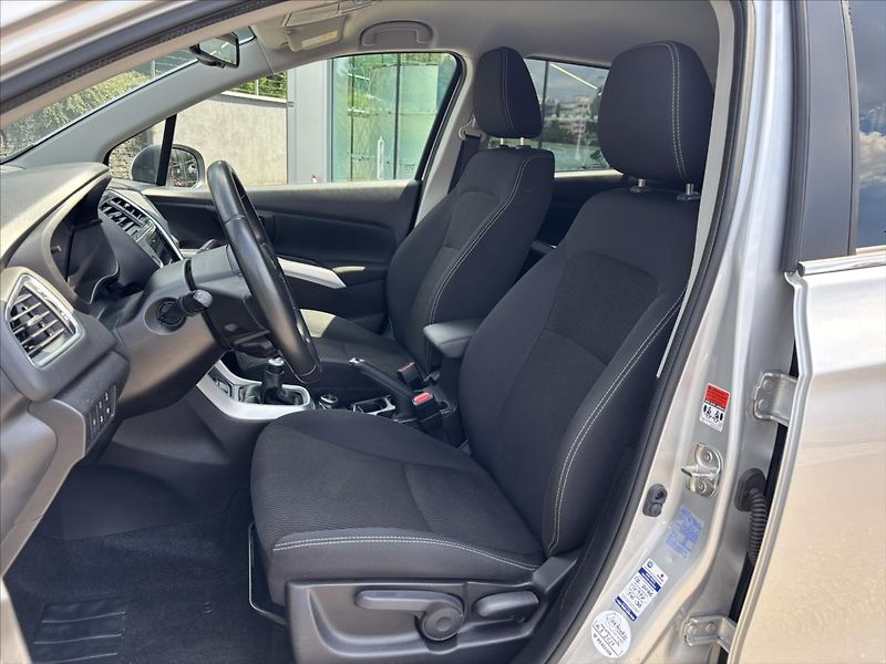 Suzuki SX4 S-Cross 1,4 HEV 4x4 Premium ADAPTIV - fotka 9 z 40