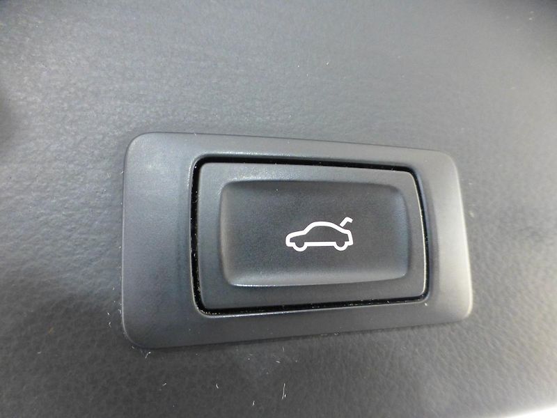 Audi A6 (2016) Avant 3,0TDI-200KW*XENON*VYHŘ. - fotka 28 z 30