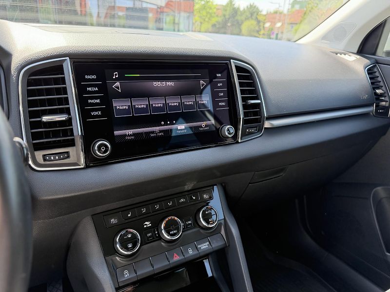 Škoda Karoq (2019) 1.5 tsi 110 kW/DSG/DPH - fotka 18 z 20