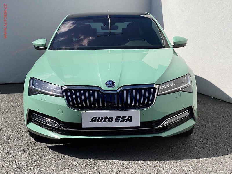 Škoda Superb (2022) 2.0TSi 4x4, 1.maj,ČR, L&K - fotka 2 z 24