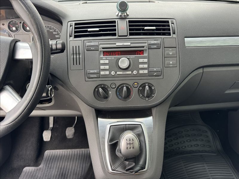Ford C-MAX 1,6 TDCi 66kW klima - fotka 35 z 45