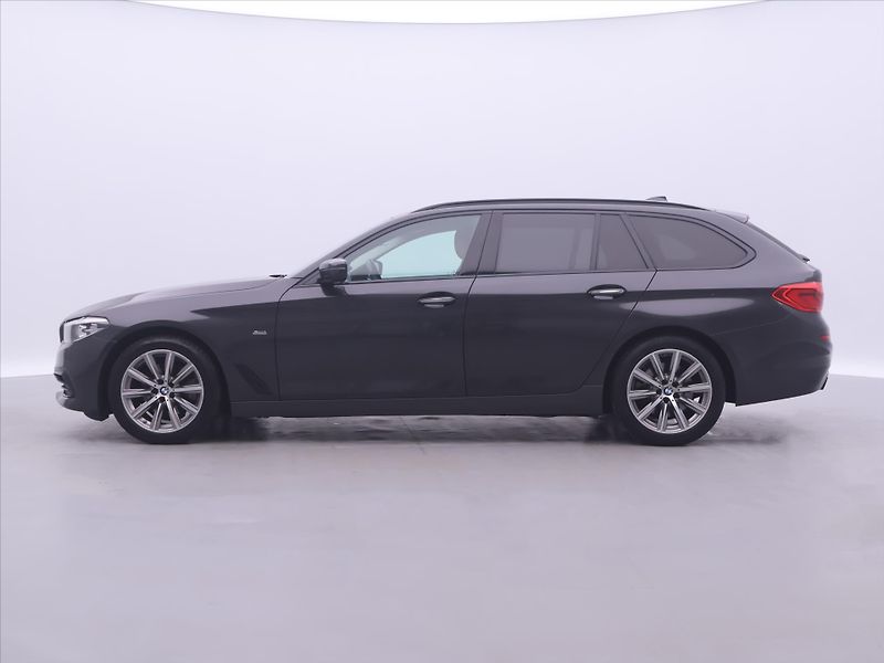 BMW Řada 5 2,0 520da 120kW Sport - fotka 4 z 38