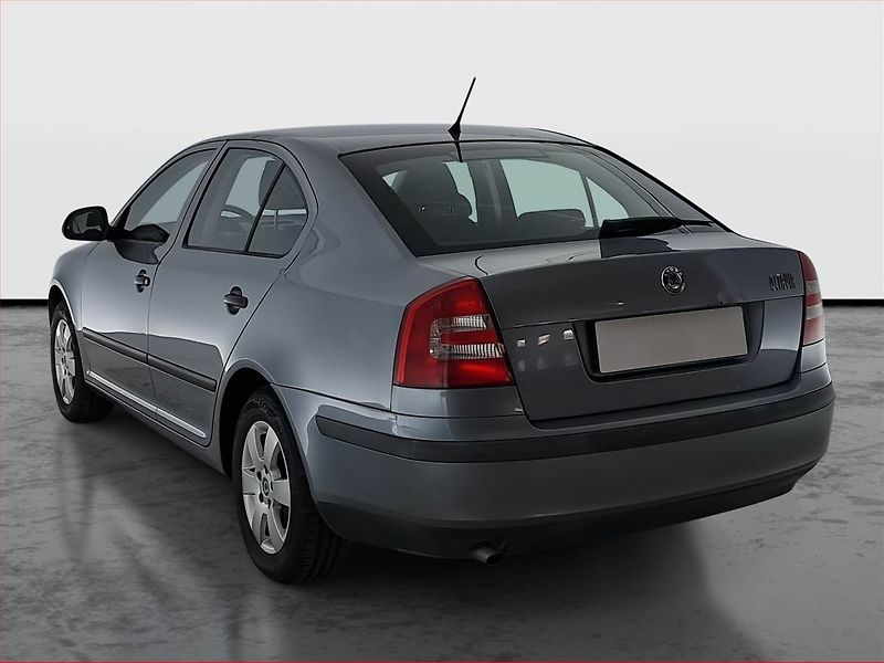 Škoda Octavia (2012) 1.6 - fotka 4 z 19