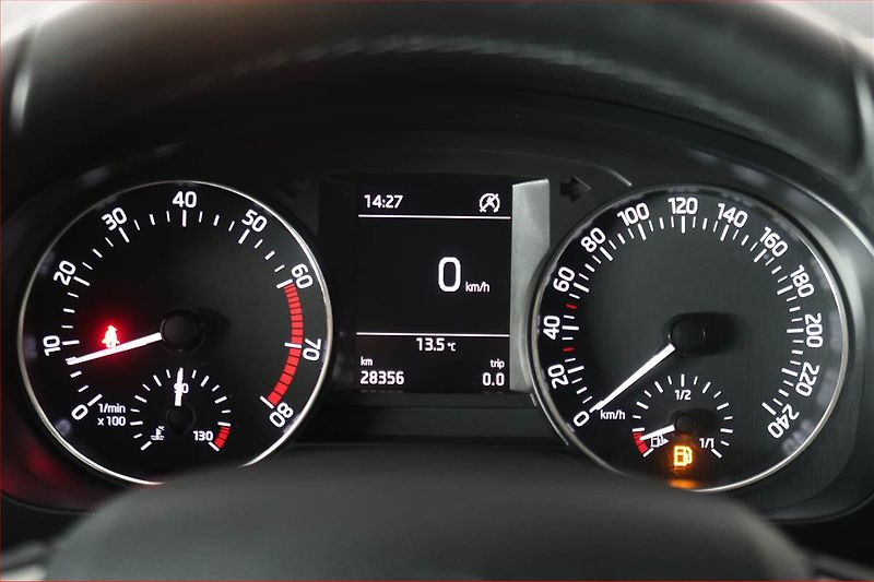 Škoda Rapid (2017) Ambition Plus 1.2 TSI - fotka 11 z 15