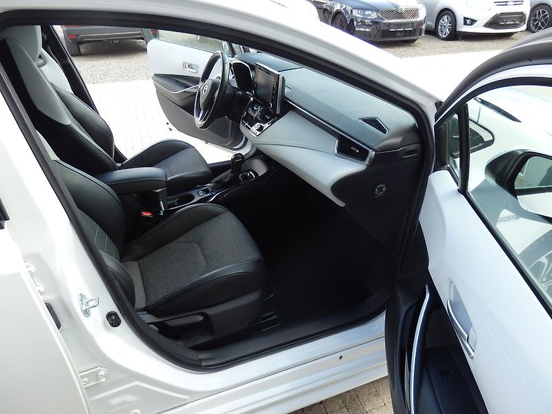Toyota Corolla 1.8i HYBRID + LPG - fotka 12 z 35