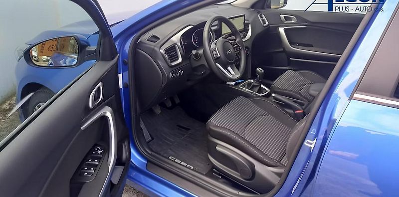 Kia Ceed SW (2025) 1,5 T-GDi GPF TOP - fotka 5 z 6