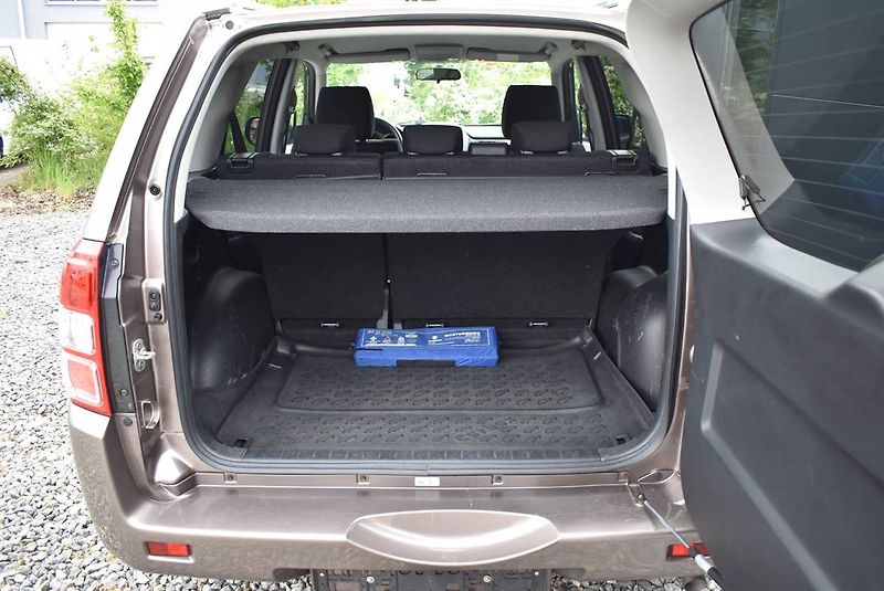 Suzuki Grand Vitara 1,9 DDiS 1M, SUPER, JAKO NOVÝ - fotka 15 z 16