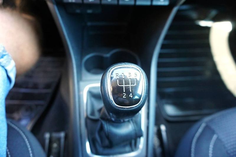 Škoda Rapid (2015) ELEGANCE 1,6 TDI 66 kW - fotka 25 z 38