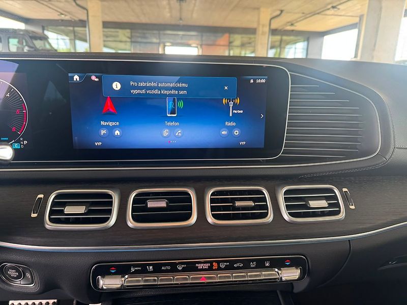 Mercedes-Benz GLE 450d 4MATIC kupé - fotka 15 z 21