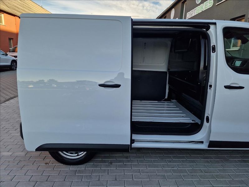 Opel Vivaro 1.5CDTI 88kW, původ ČR,1.Maj. - fotka 18 z 46