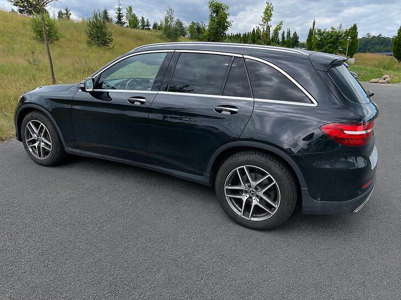 Mercedes-Benz GLC (2017) 250 4MATIC, DPH,kůže,Distronic - fotka 5 z 18