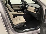 Volvo XC90 B5 AWD DARK ULTRA AUT CZ 7m - náhled 24