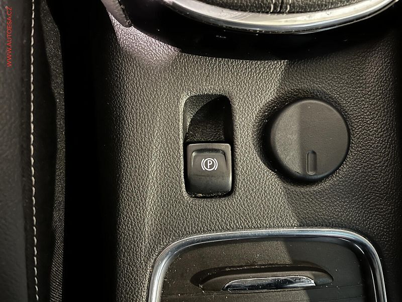 Opel Astra (2020) 1.5 CDTi, Elegance, LED, navi - fotka 17 z 17