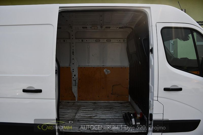 Renault Master 2.3dCi 100kW 1M L2H2 - fotka 27 z 35