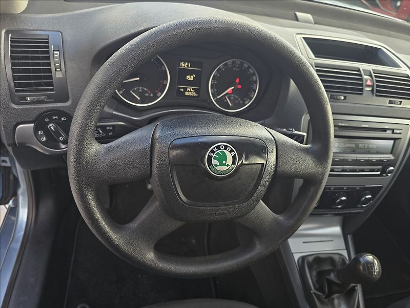 Škoda Octavia II 1,6 MPi75KW KLIMA TZ STK - fotka 11 z 38