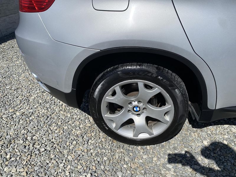 BMW X6 4.0D 4x4 310PS FULL CZ DPH 1A! - fotka 52 z 166