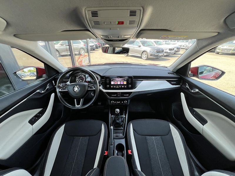 Škoda Kamiq 1.0TSi 85kw Style Plus Extra - fotka 20 z 47