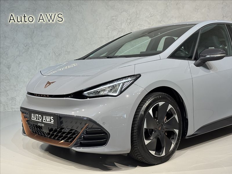 Cupra Born 150kW LED SoH 96,5% PDC - fotka 5 z 48