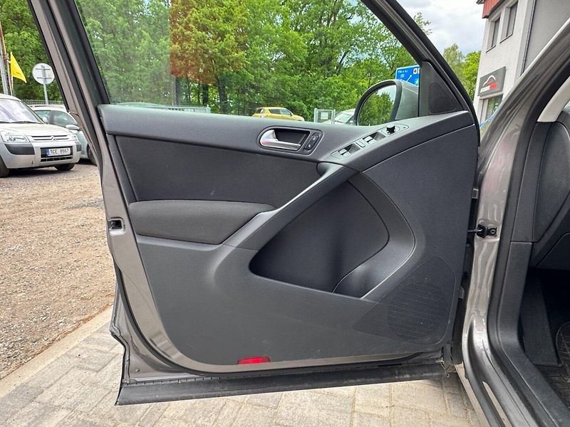 Volkswagen Tiguan (2010) 2.0TDi,4x4,Automat,Tažné - fotka 8 z 39