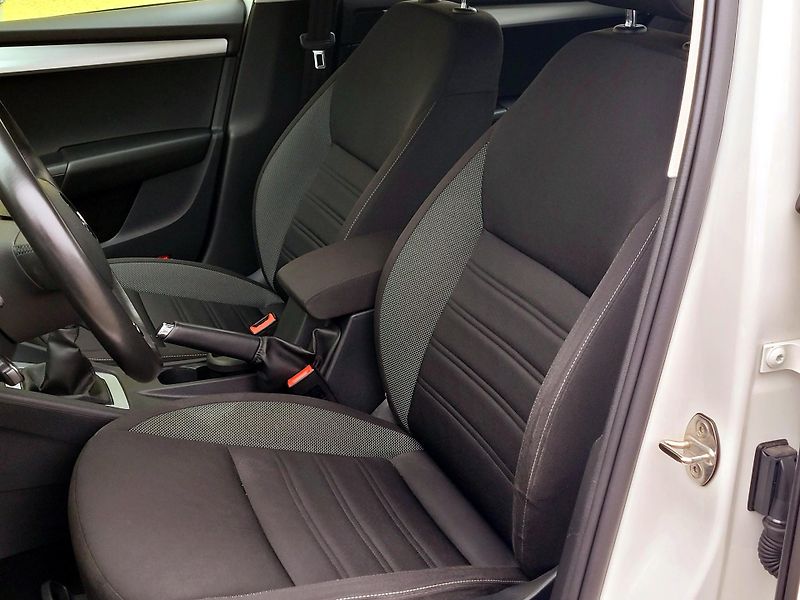 Škoda Octavia 1,6TDi SERV.KNÍŽKA,CEBIA 4x4 - fotka 29 z 46