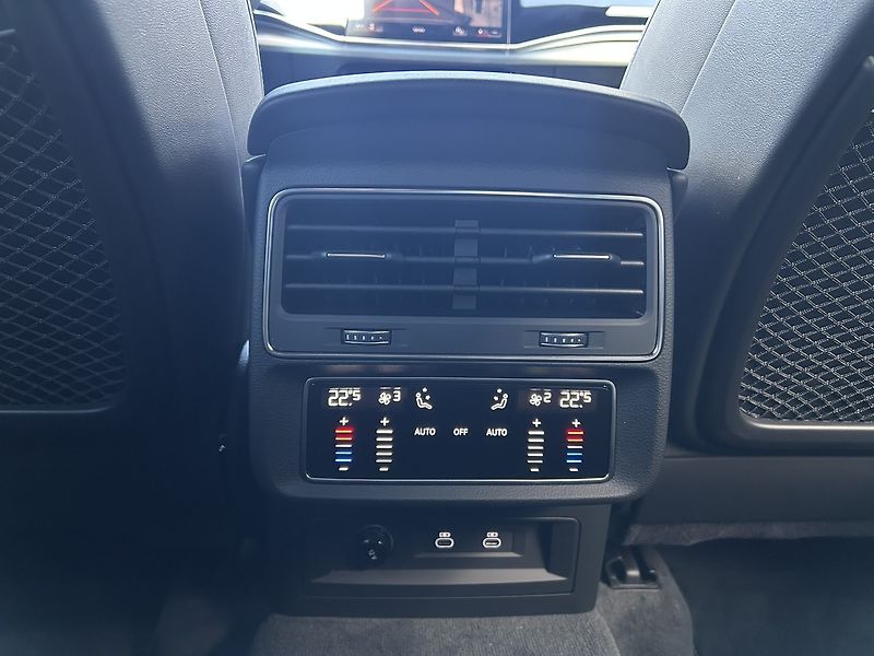 Audi Q8 (2026) SUV TDI quattro 210 kW - fotka 17 z 25