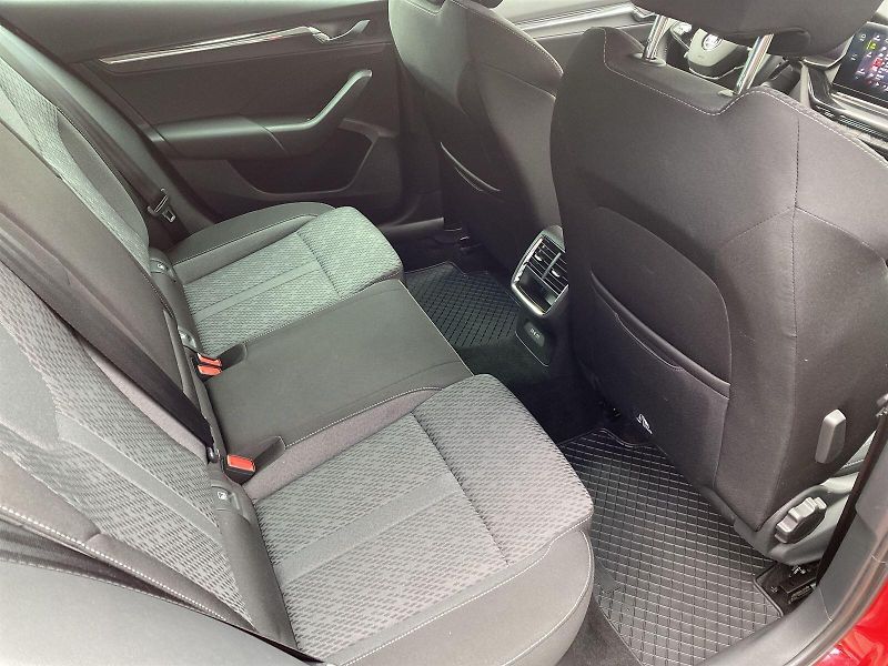 Škoda Octavia (2021) Combi 1.5 TGI G-TEC DSG Style+ - fotka 9 z 35