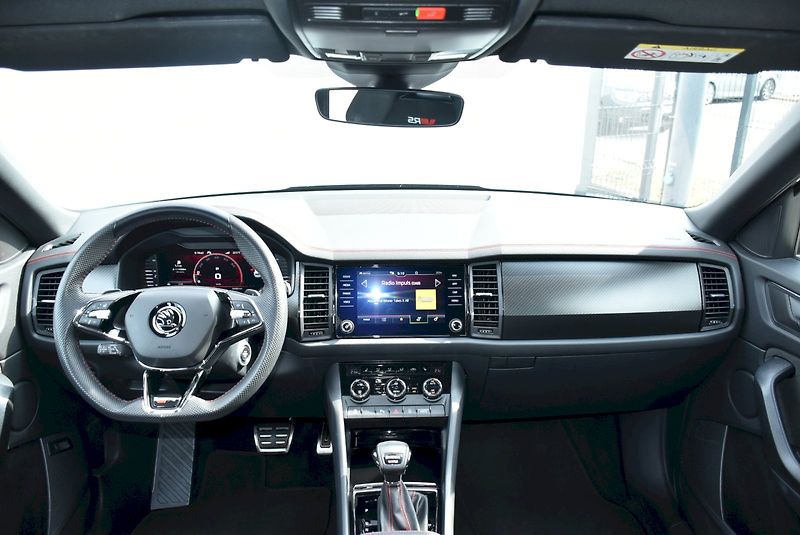 Škoda Kodiaq (2023) RS 2.0 TSI 180 kW 4x4 DSG - fotka 11 z 33