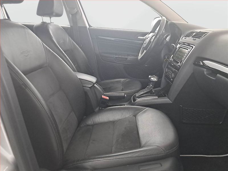 Škoda Octavia (2011) Laurin&Klement 2.0 TDI, 4X4 - fotka 9 z 22