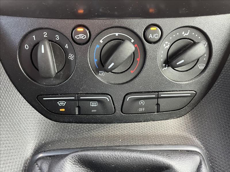 Ford Transit Connect 1,5 TDCi 5.MÍST SERVIS ROZVODY - fotka 21 z 42