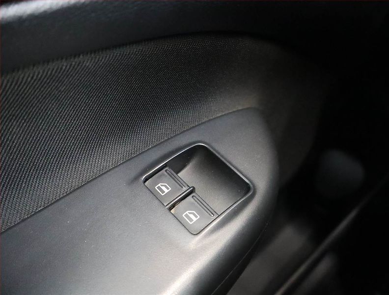 Škoda Octavia (2007) Ambiente 1.6, nová STK, Tažné - fotka 13 z 15