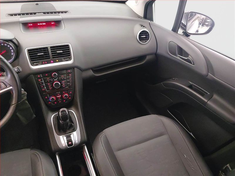 Opel Meriva (2011) 1.4 Turbo, Eko.zaplacen - fotka 8 z 17