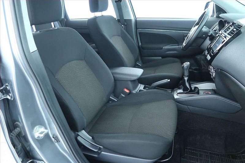 Mitsubishi ASX (2018) 1.6 MIVEC, Serv.kniha, Navi - fotka 9 z 18