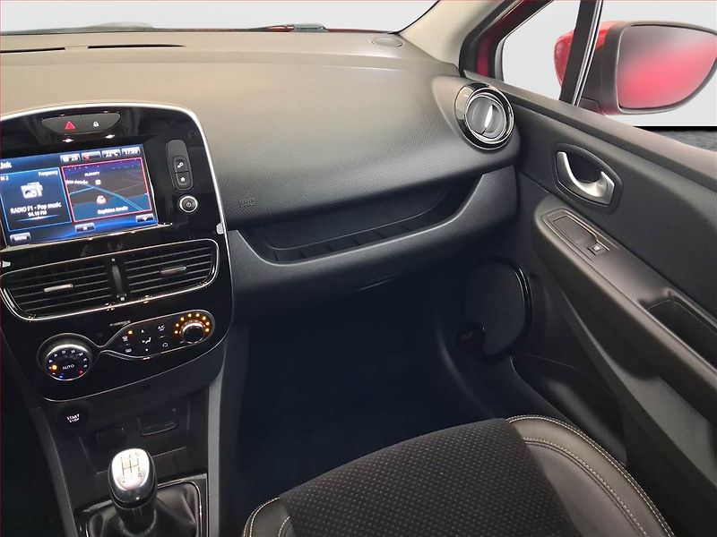 Renault Clio (2018) 1.5 dCi, Serv.kniha, Navi - fotka 8 z 23