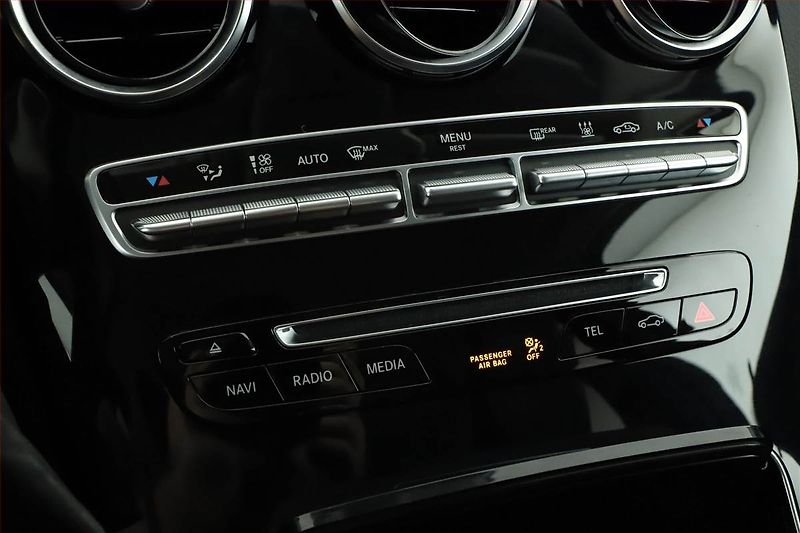 Mercedes-Benz Třídy C (2018) C 220 d, Automat, Serv.kniha - fotka 15 z 20