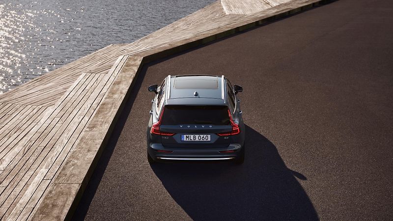Volvo V60 (2026) B4 AUT BRIGHT ULTRA - fotka 7 z 12