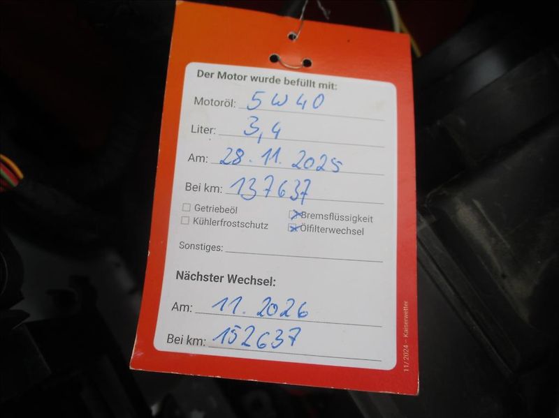 Volkswagen up! 1,0 MPi, klima, serv.kniha, - fotka 16 z 32